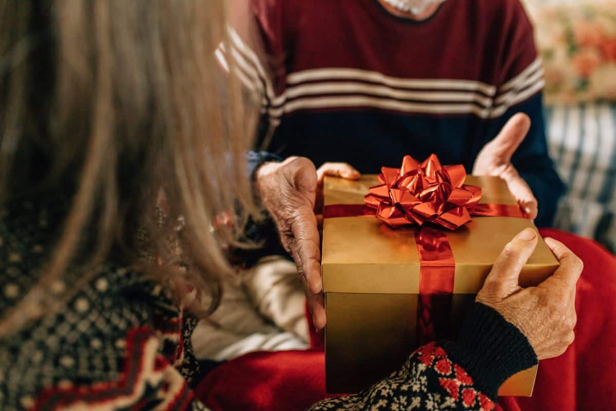 Giving Gifts Giving Gifts